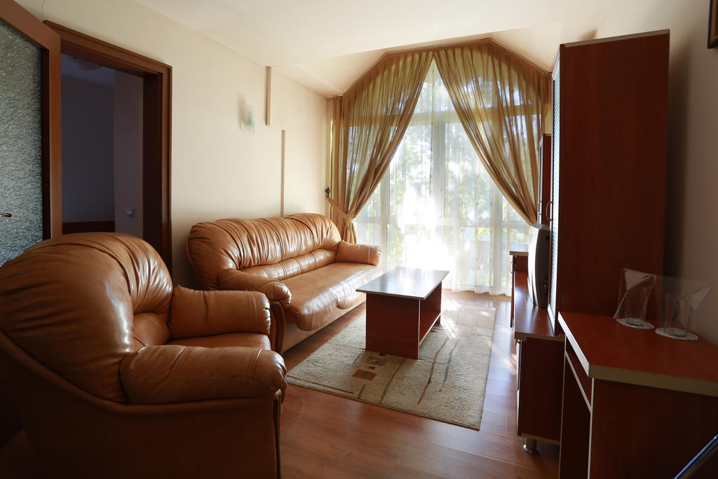 Acropolis Hotel วาซาร์จิค ห้อง รูปภาพ
