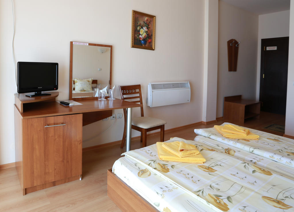 Acropolis Hotel วาซาร์จิค ห้อง รูปภาพ